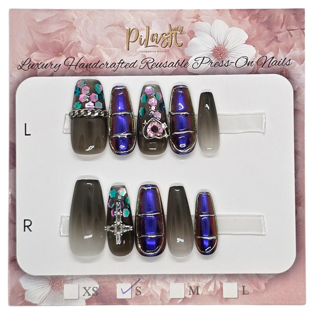 PRESS-ON NAILS (SMALL)