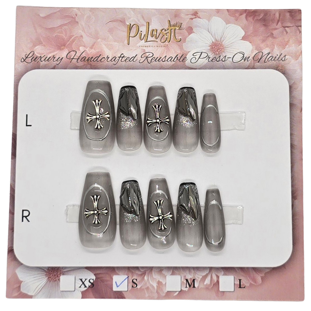 PRESS-ON NAILS (SMALL)